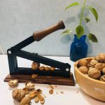 گردو شکن رو میزی